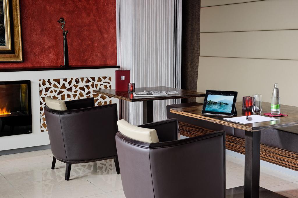 Hotel Alexander Веггіс Екстер'єр фото